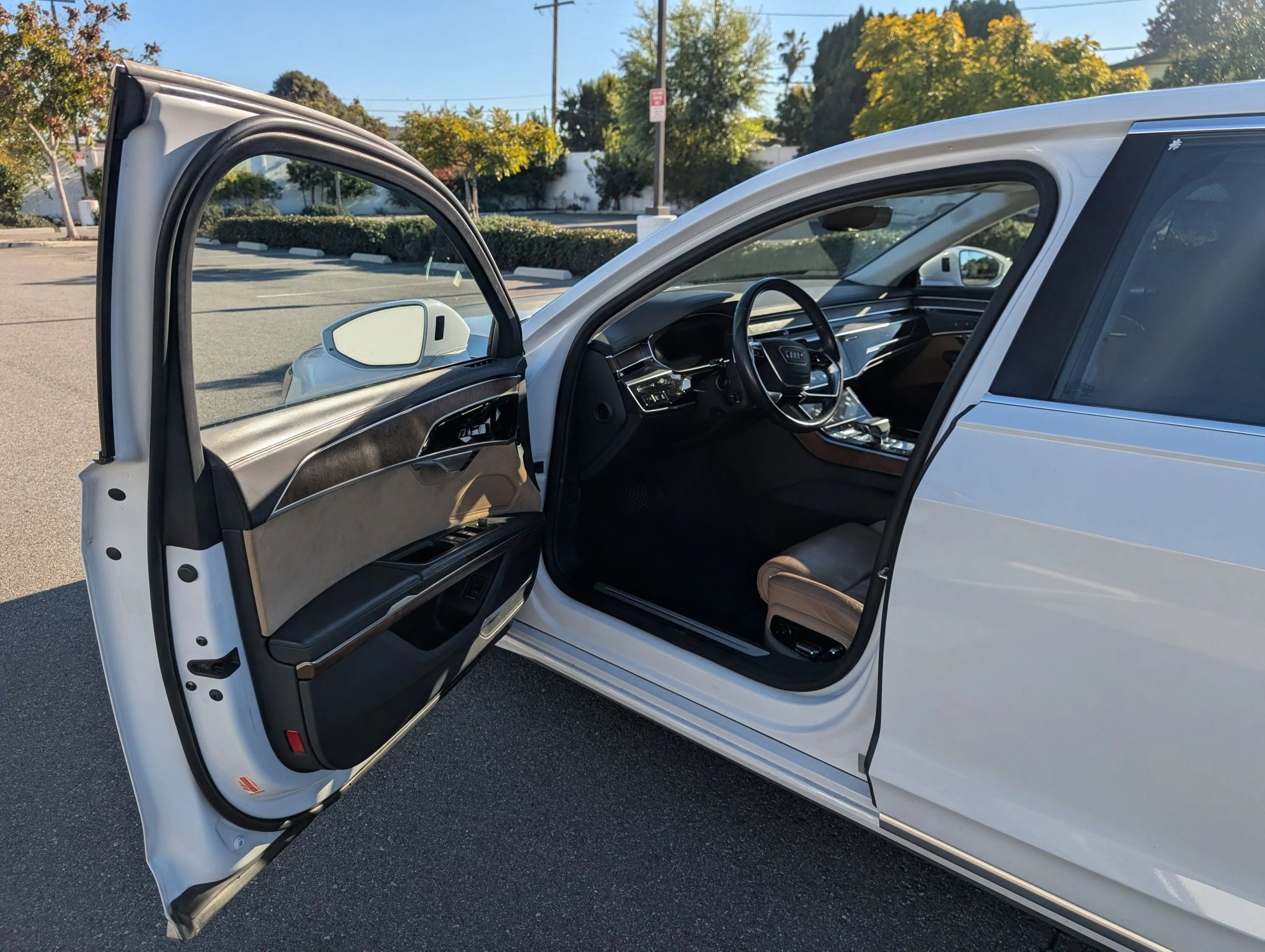 Used 2019 Audi A8 L 3.0T w/ Executive Package image 22