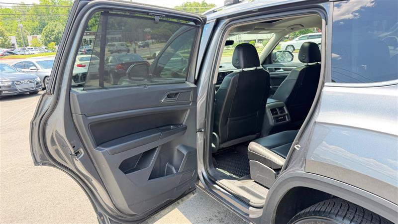 Used 2018 Volkswagen Atlas SEL AWD/4WD image 43