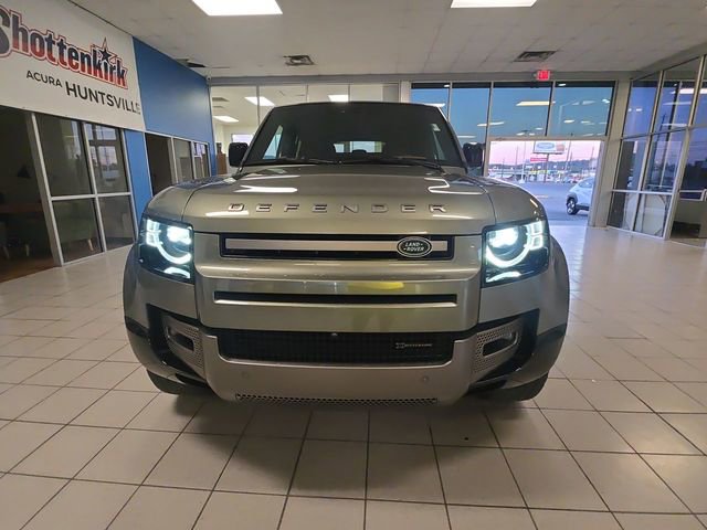 Used 2023 Land Rover Defender 110 X-Dynamic SE image 3