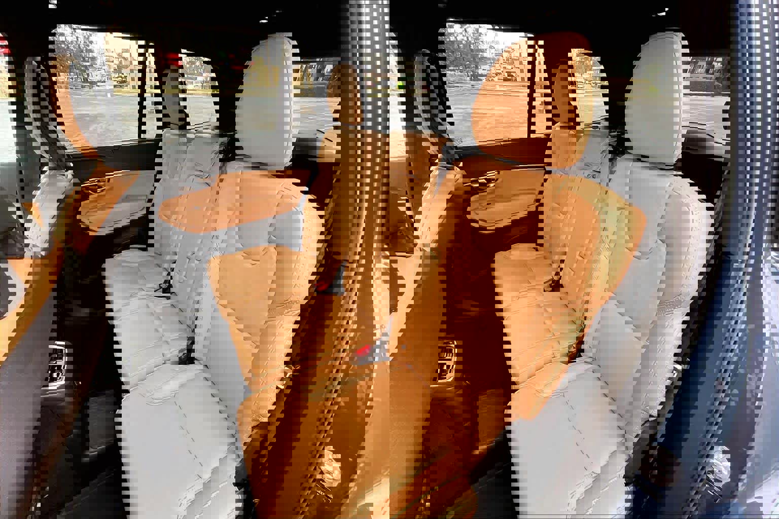 Used 2023 Volvo XC90 T8 Ultimate image 21