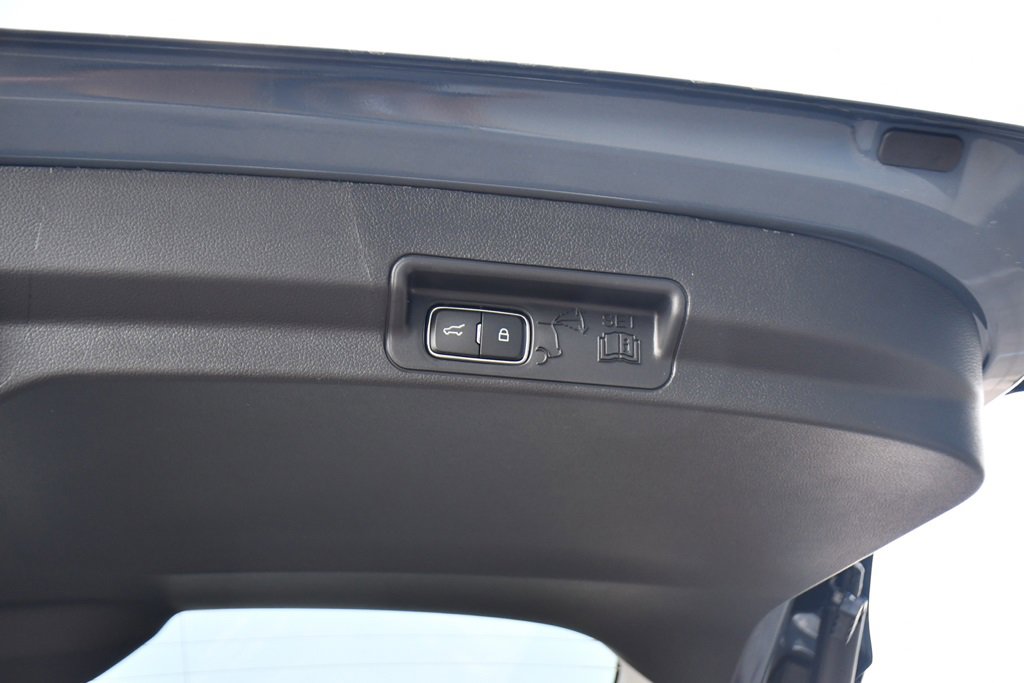 Used 2025 Ford Explorer Active w/ Active Comfort Package image 20