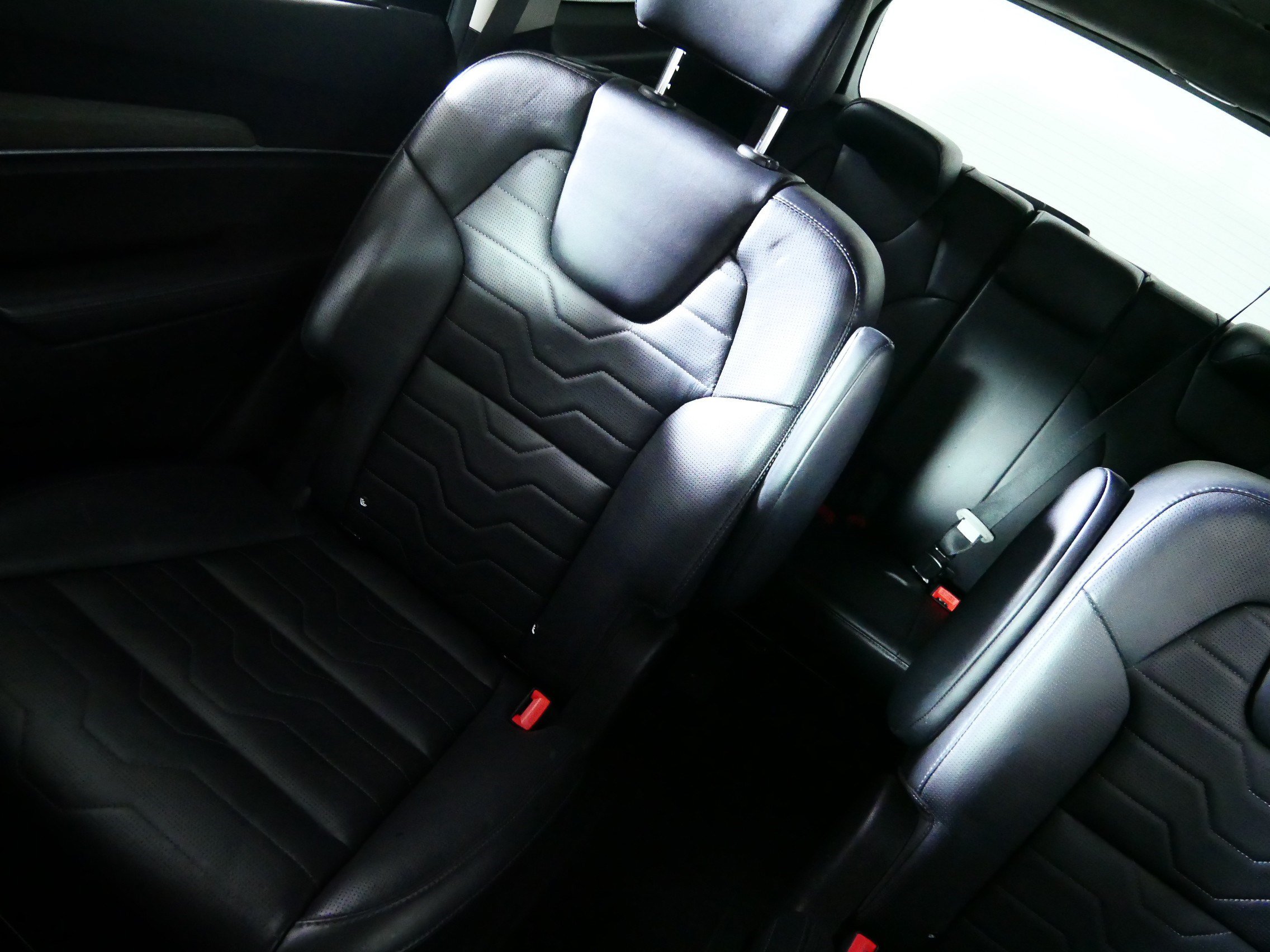 Used 2020 Kia Telluride SX w/ SX Prestige Package AWD/4WD image 12