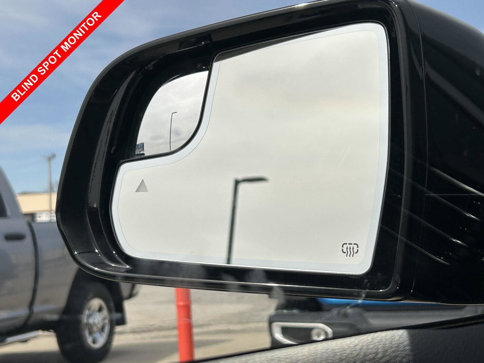 Used 2024 Jeep Wagoneer L 4WD w/ HD Trailer Tow Package image 10