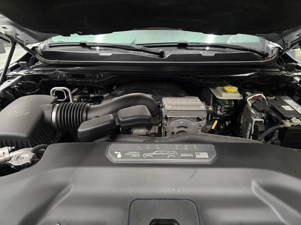 Certified 2022 Jeep Wagoneer Series II AWD/4WD image 13