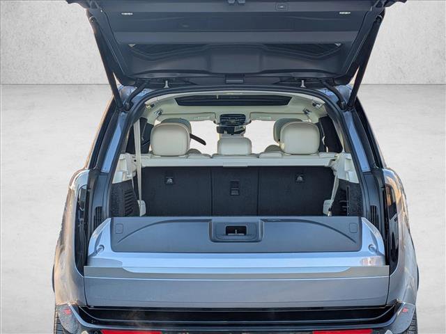 New 2026 Land Rover Range Rover Long Wheelbase SE image 19
