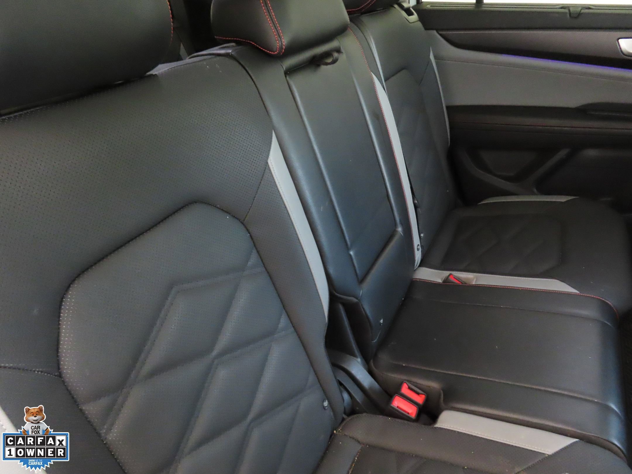 Used 2024 Volkswagen Atlas Peak Edition SE AWD/4WD image 24