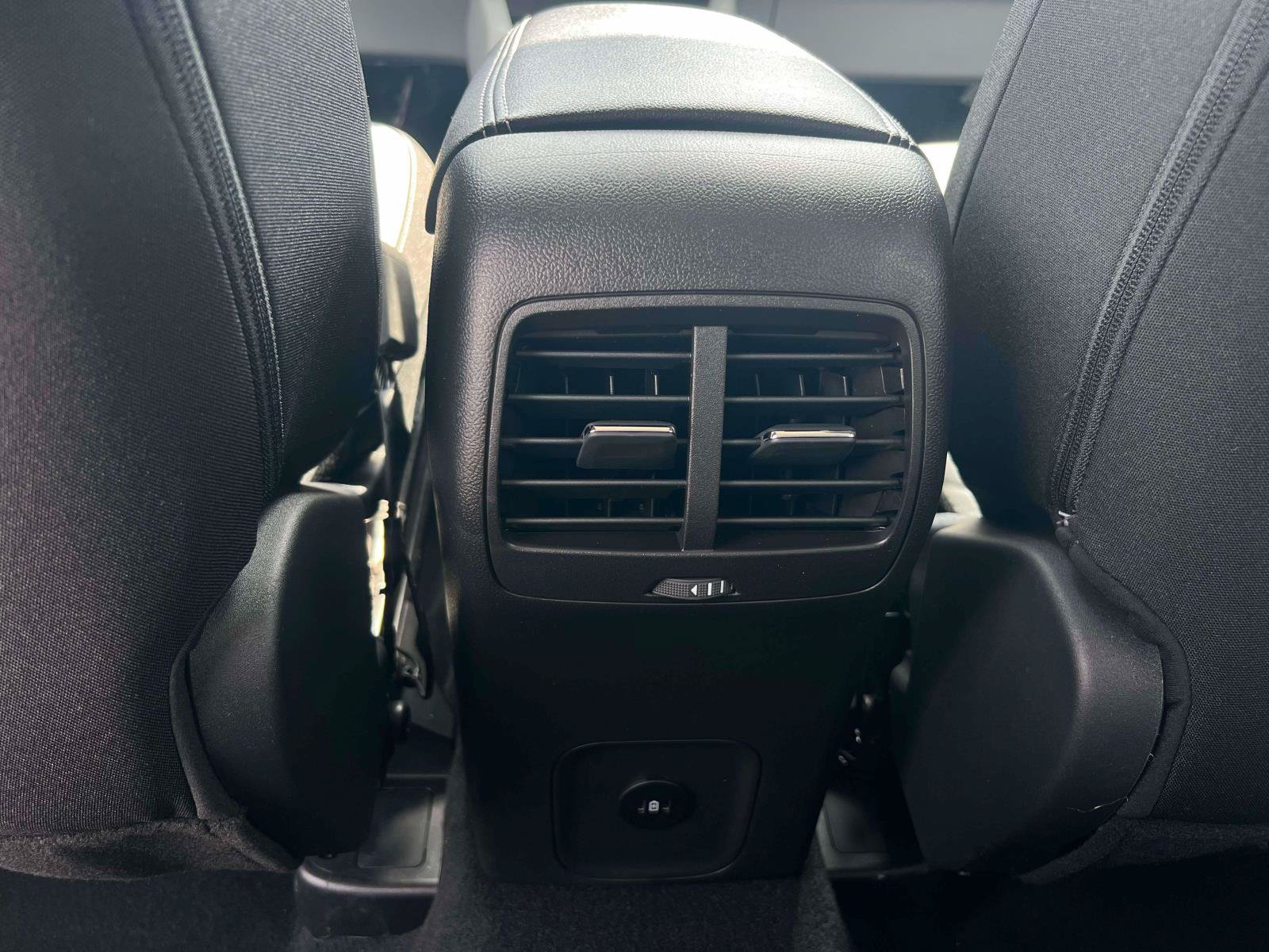 Used 2024 Ford Escape Active AWD/4WD image 27