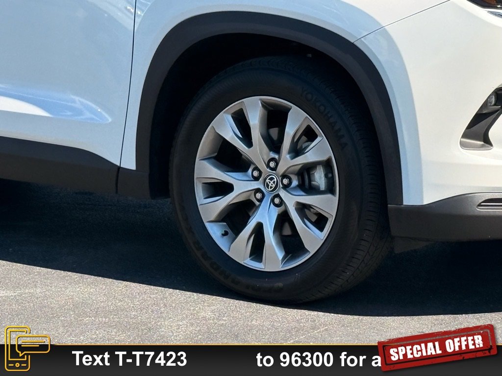 Used 2024 Toyota Grand Highlander Limited image 30