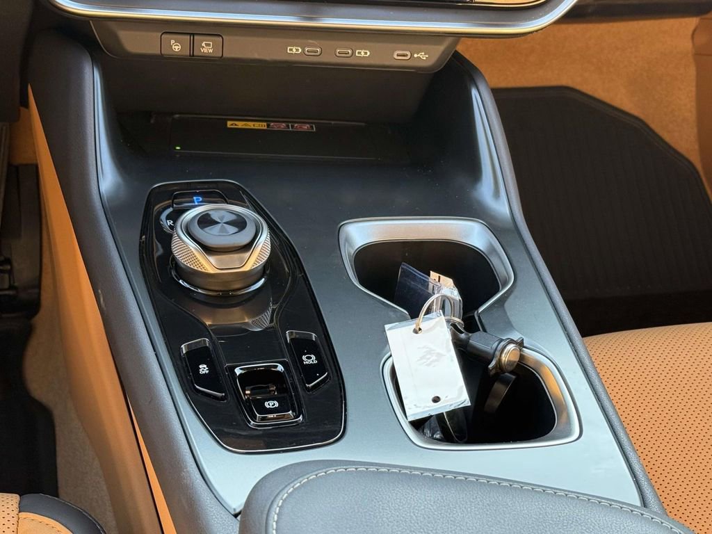 Used 2025 Lexus RZ 450e image 20