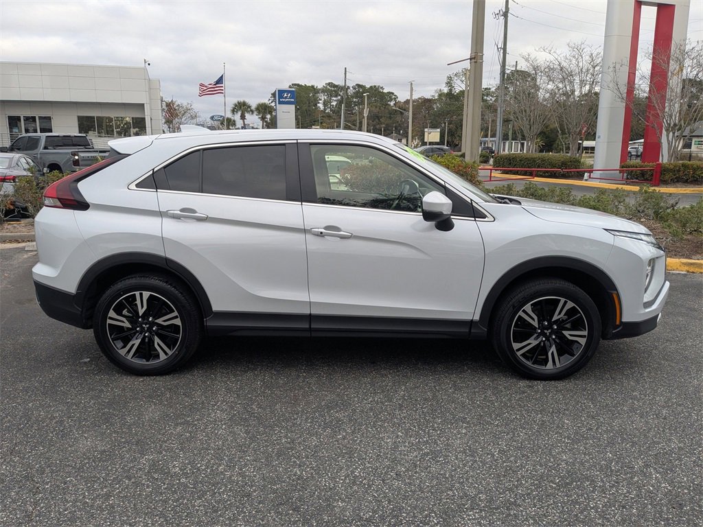 Used 2024 Mitsubishi Eclipse Cross SE image 3