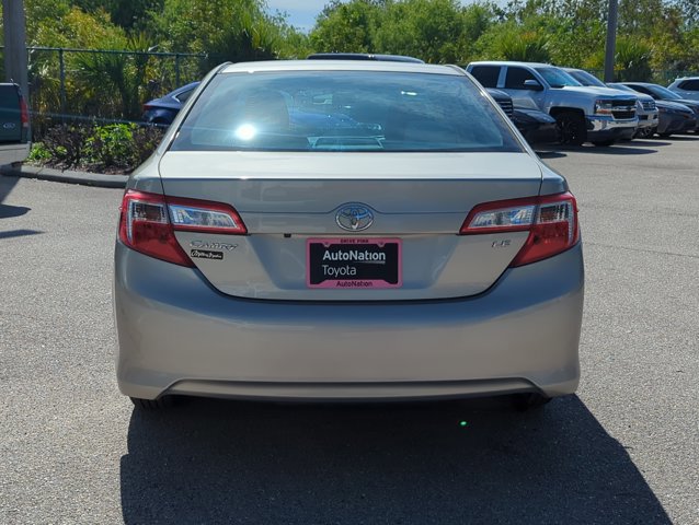 Used 2014 Toyota Camry LE image 6