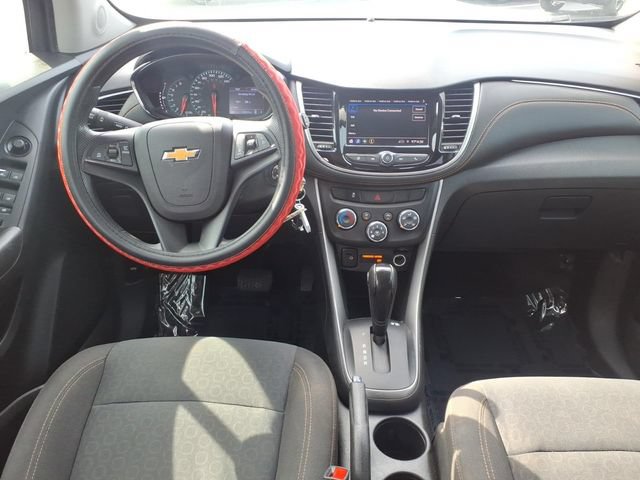 Used 2020 Chevrolet Trax LS w/ Tint and Cruise Package FWD image 15