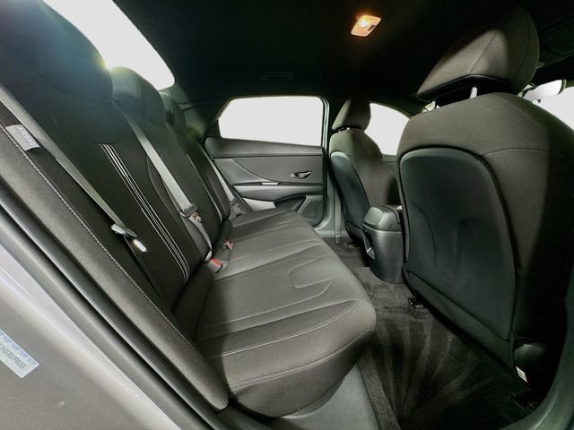 Certified 2025 Hyundai Elantra Sport FWD image 28
