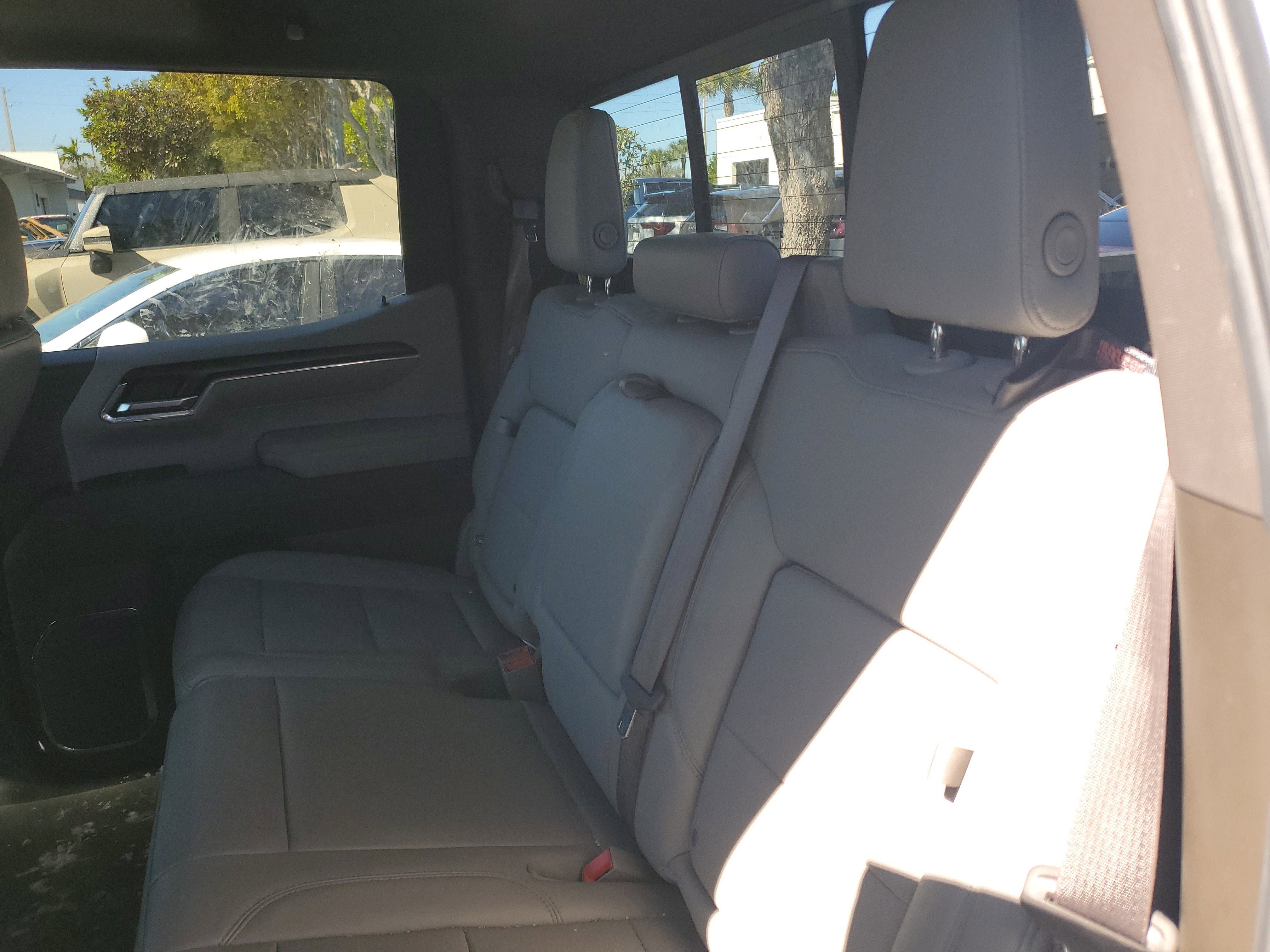 Used 2024 GMC Sierra 1500 SLT w/ SLT Premium Plus Package AWD/4WD image 6