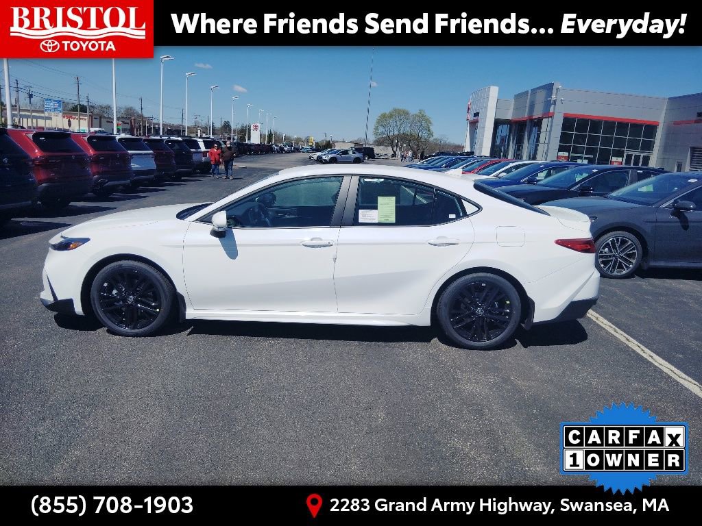Used 2026 Toyota Camry SE w/ Convenience Package FWD image 4