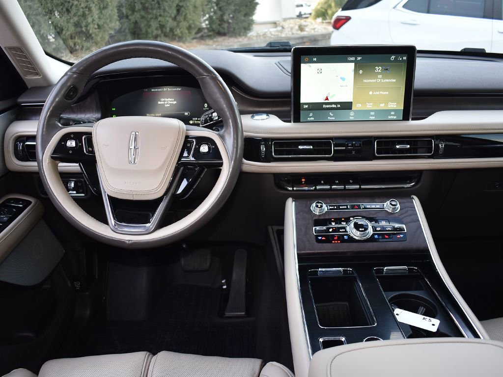 Used 2021 Lincoln Aviator Grand Touring w/ Equipment Group 301A AWD/4WD image 18
