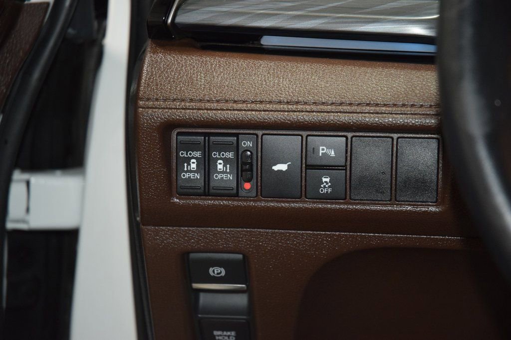 Used 2025 Honda Odyssey Elite image 33