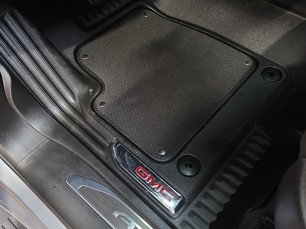 Used 2024 GMC Sierra 1500 AT4X image 28