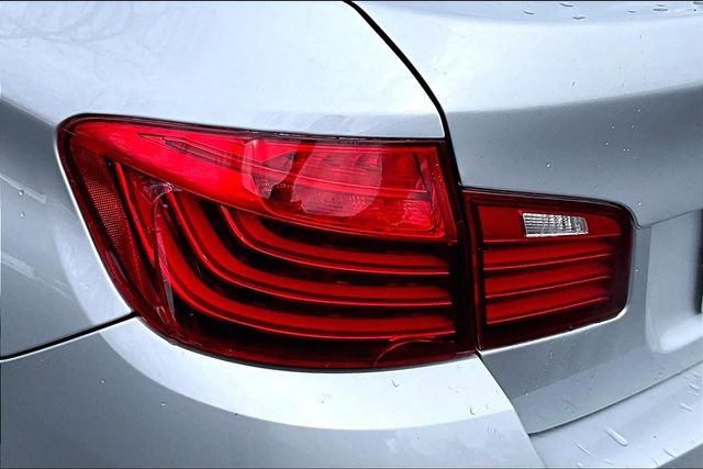 Used 2016 BMW 550i xDrive Sedan image 31