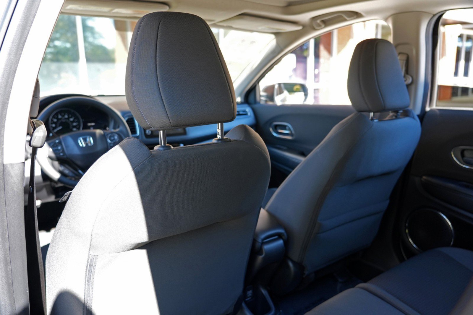 Used 2020 Honda HR-V EX image 31