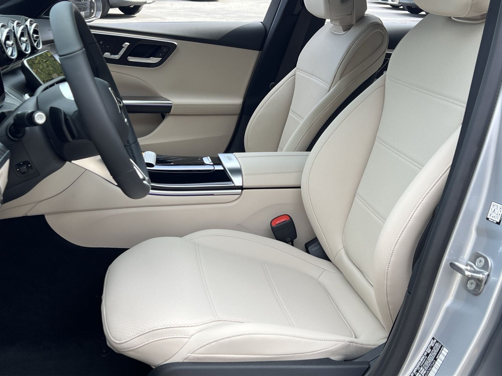 New 2027 Mercedes-Benz C 300 4MATIC Sedan image 18