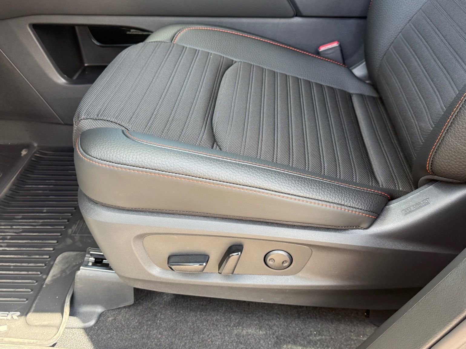 New 2026 Nissan Pathfinder Rock Creek image 16