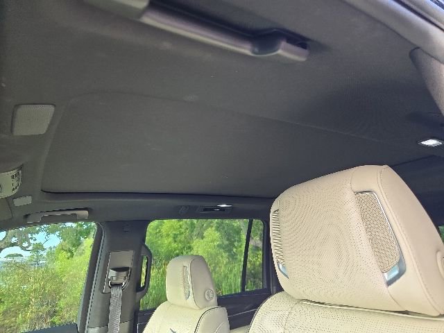 Used 2023 Cadillac Escalade ESV Sport w/ Touring Package AWD/4WD image 15