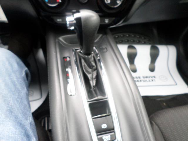 Used 2017 Honda HR-V LX image 15