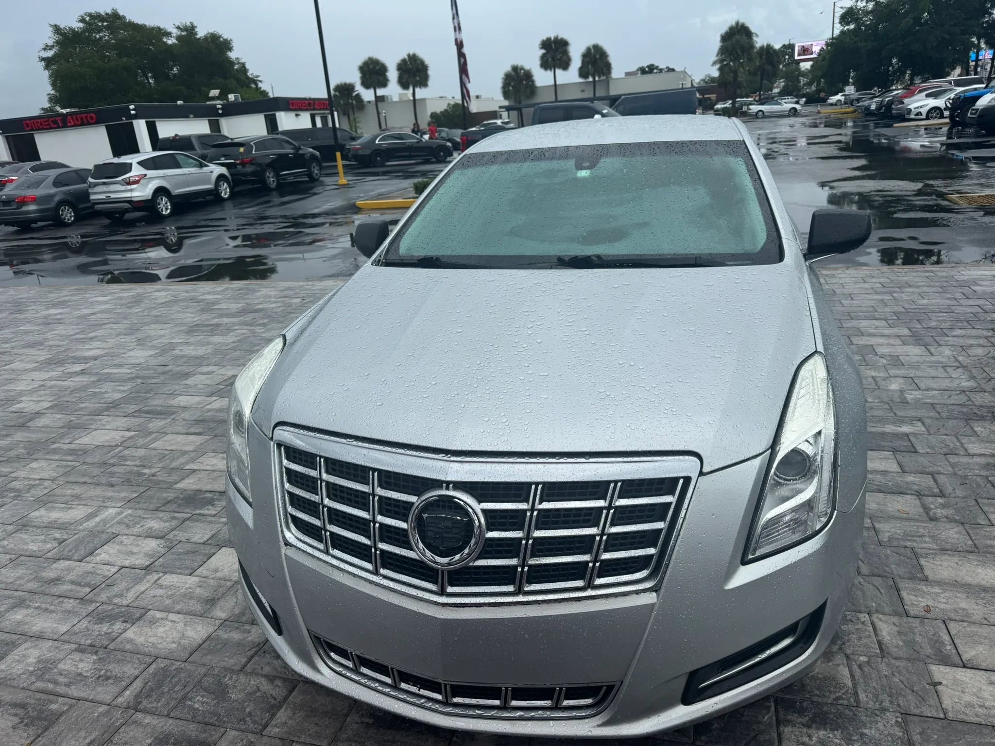 Used 2013 Cadillac XTS FWD image 2