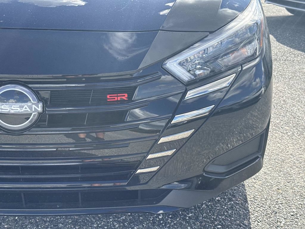 New 2025 Nissan Versa SR w/ Trunk Package FWD image 10