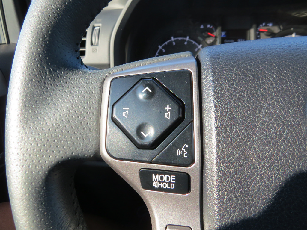 Used 2022 Toyota 4Runner SR5 Premium AWD/4WD image 19