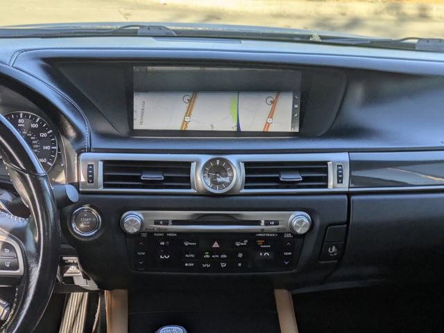 Used 2016 Lexus GS 200t image 15