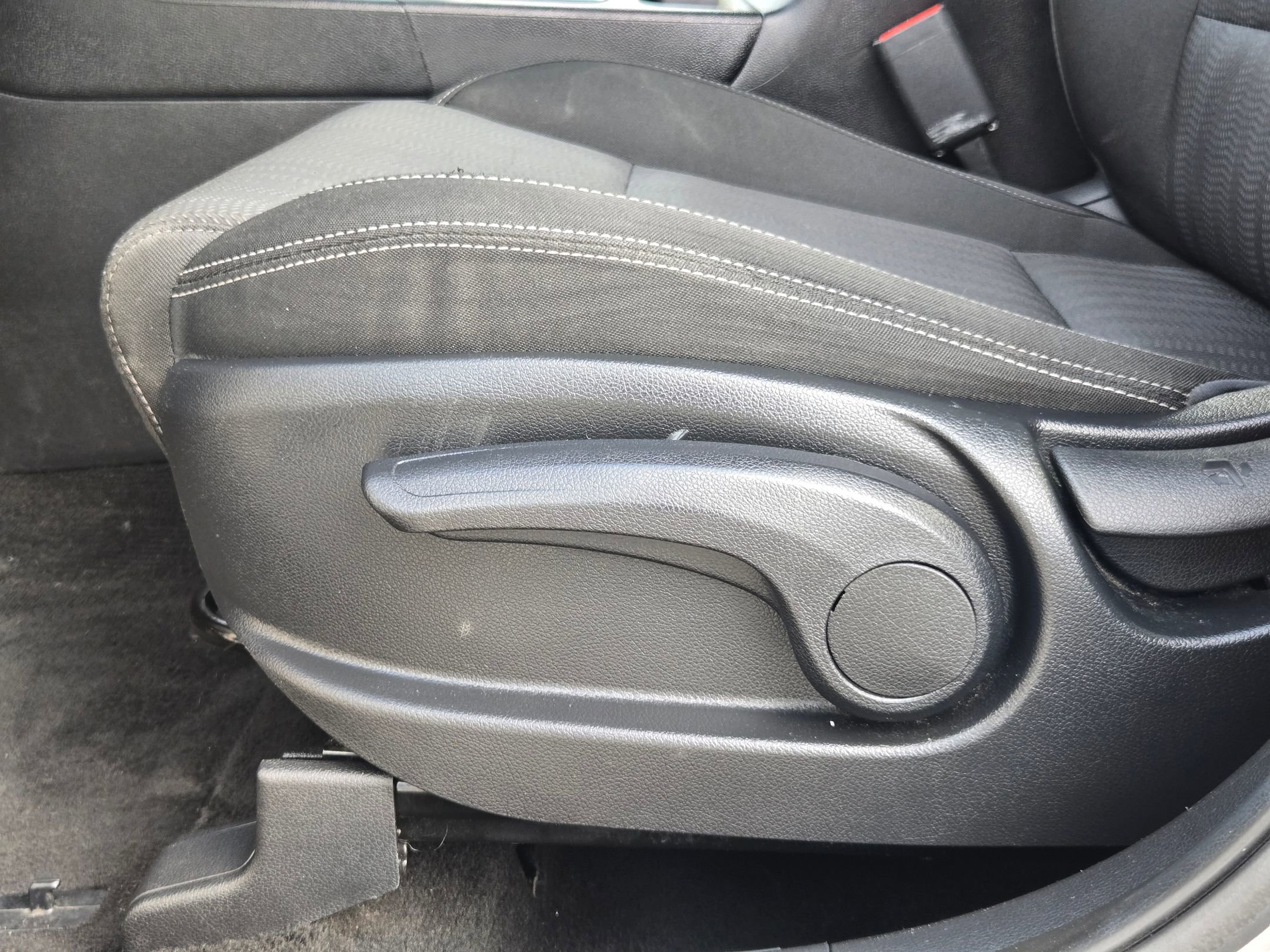 Used 2021 Kia Sportage LX image 23