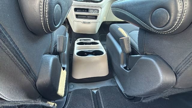 Used 2023 Chrysler Voyager LX FWD image 25