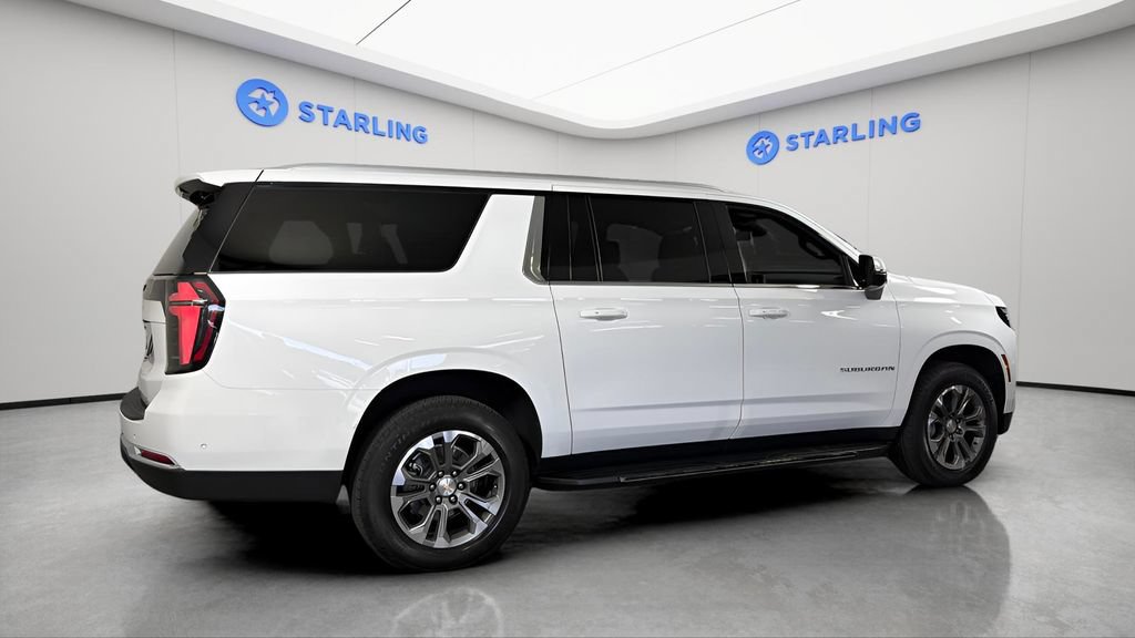 Certified 2025 Chevrolet Suburban LT w/ Comfort Package RWD image 11