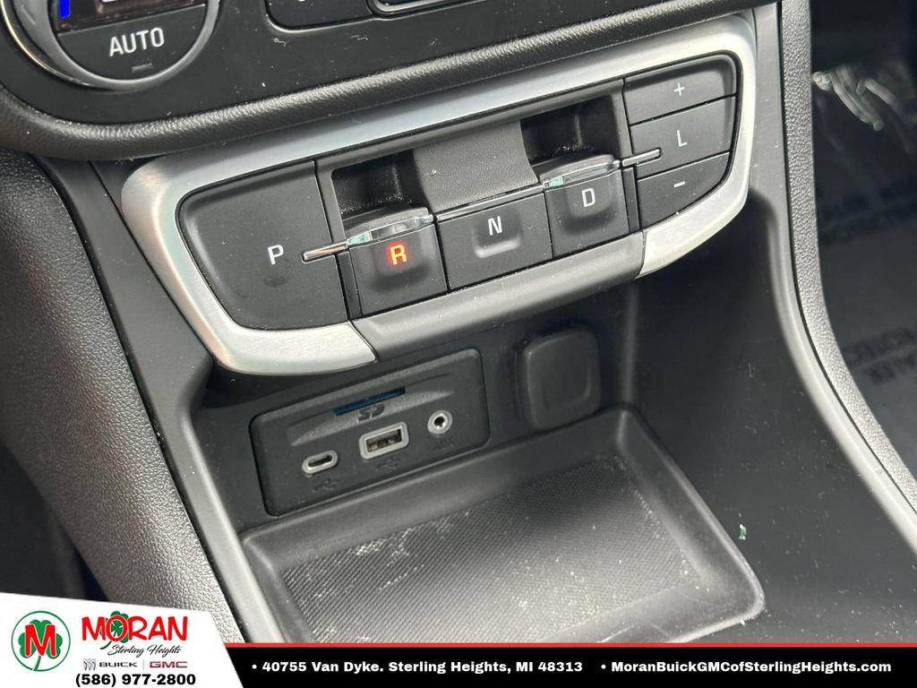 Certified 2024 GMC Terrain SLT FWD image 27