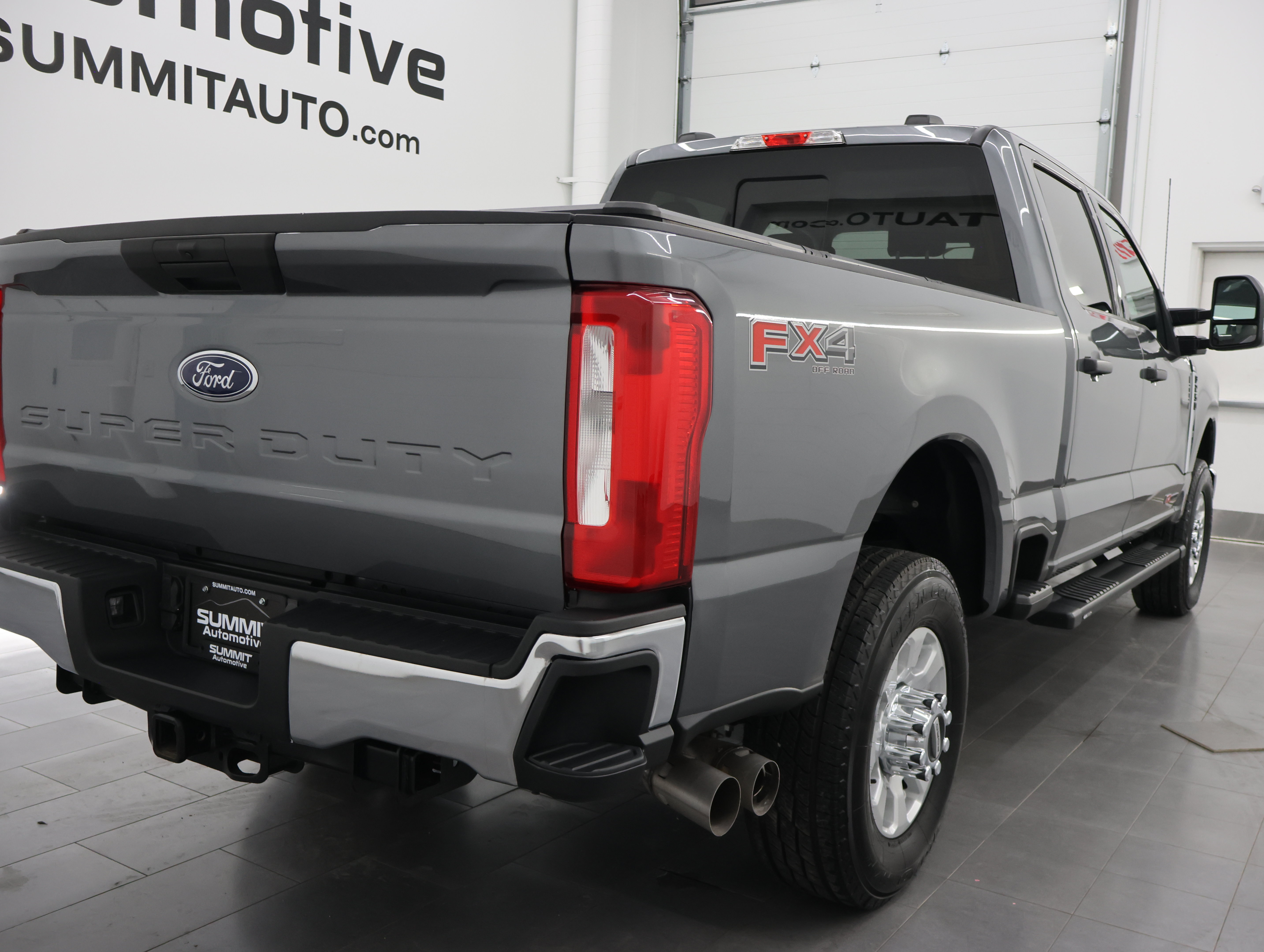 Used 2024 Ford F250 XLT AWD/4WD image 4
