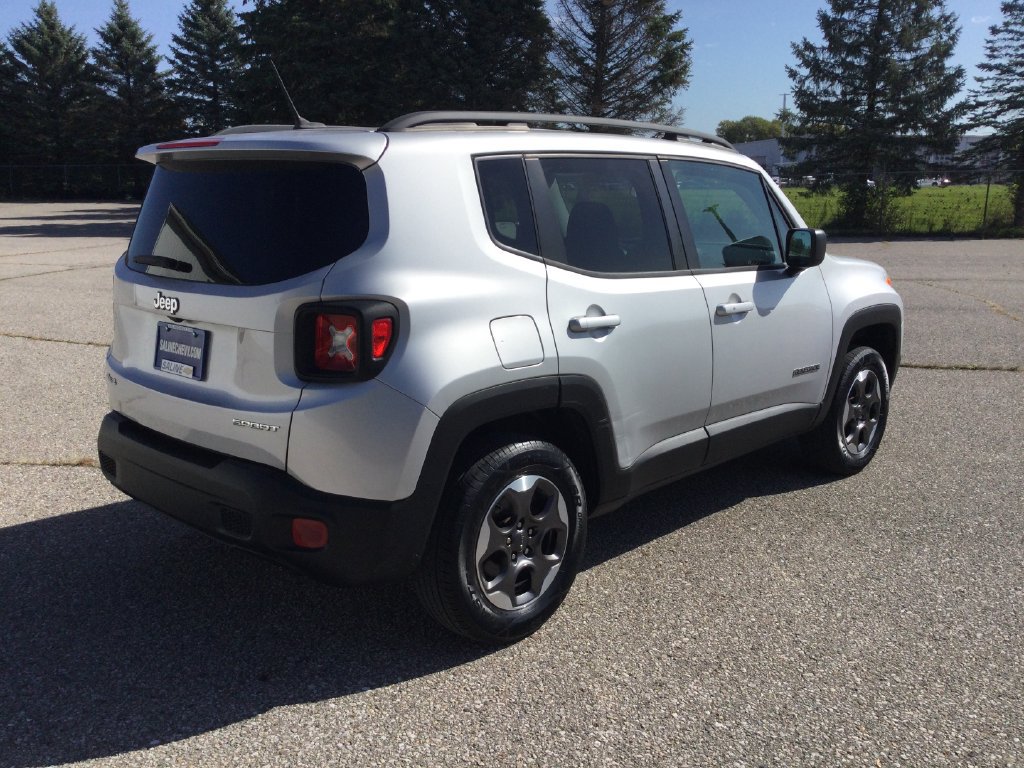 Used 2016 Jeep Renegade Sport w/ Power & Air Group AWD/4WD image 7