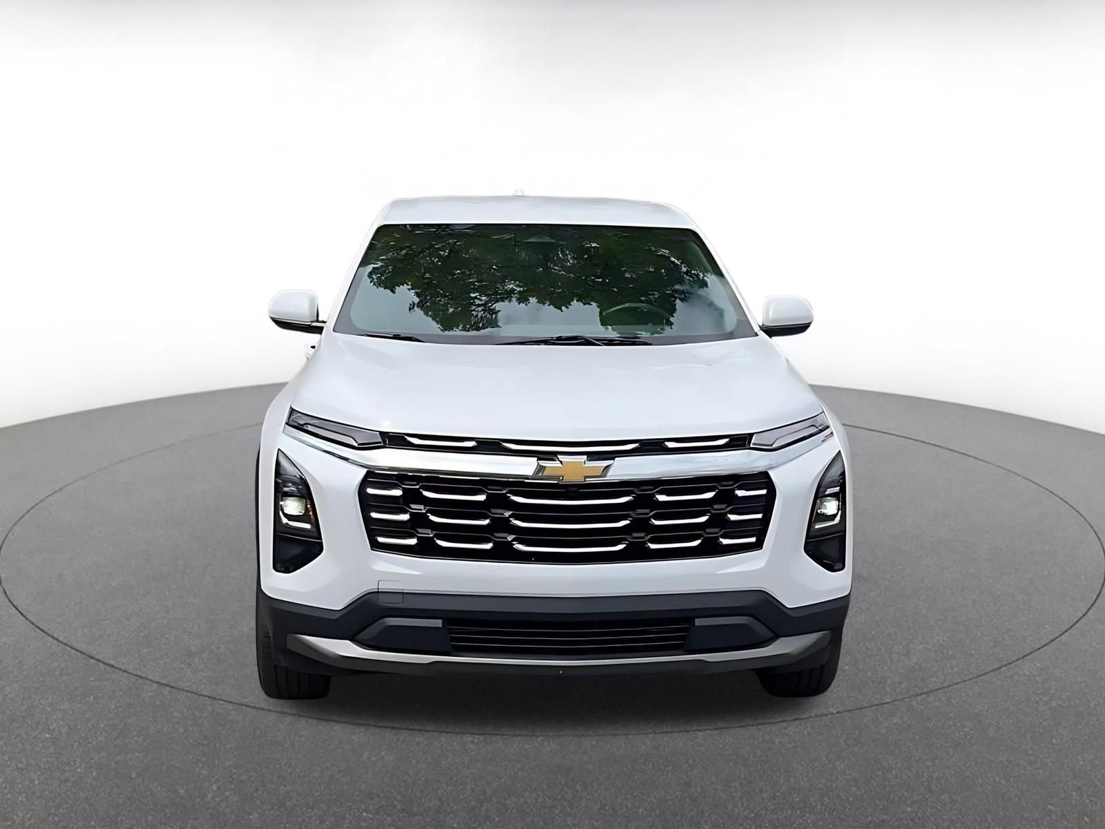 Used 2025 Chevrolet Equinox LT FWD image 4