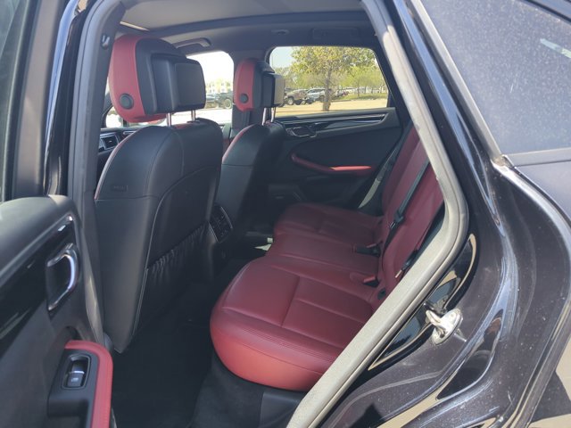 Used 2017 Porsche Macan AWD/4WD image 14