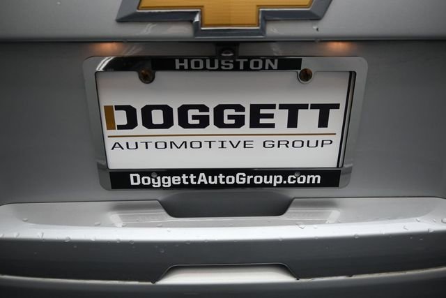 Used 2019 Chevrolet Suburban LT AWD/4WD image 2