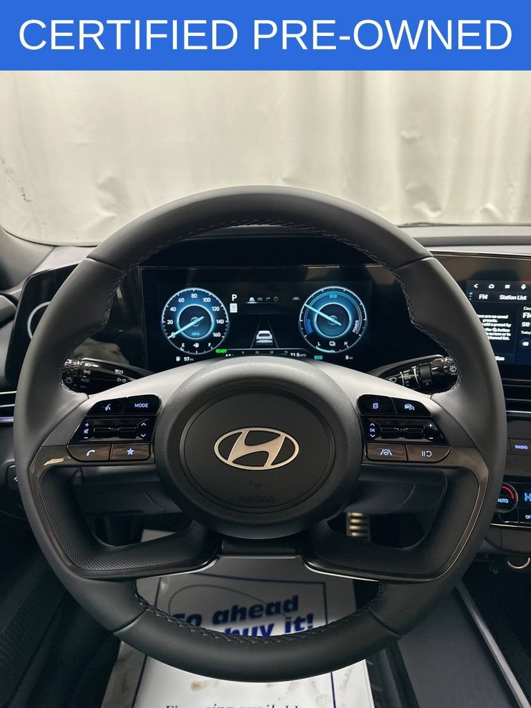 Used 2025 Hyundai Elantra SEL FWD image 10