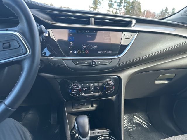 Used 2021 Buick Encore GX Select image 27