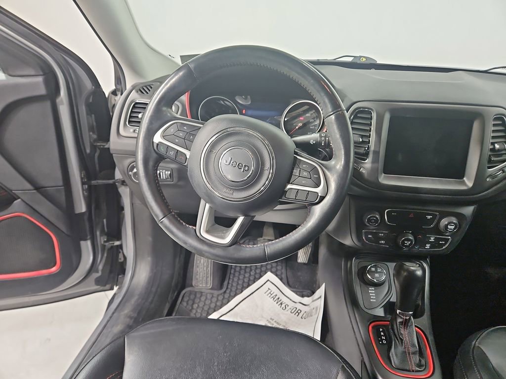 Used 2019 Jeep Compass Trailhawk w/ Cold Weather Group image 14