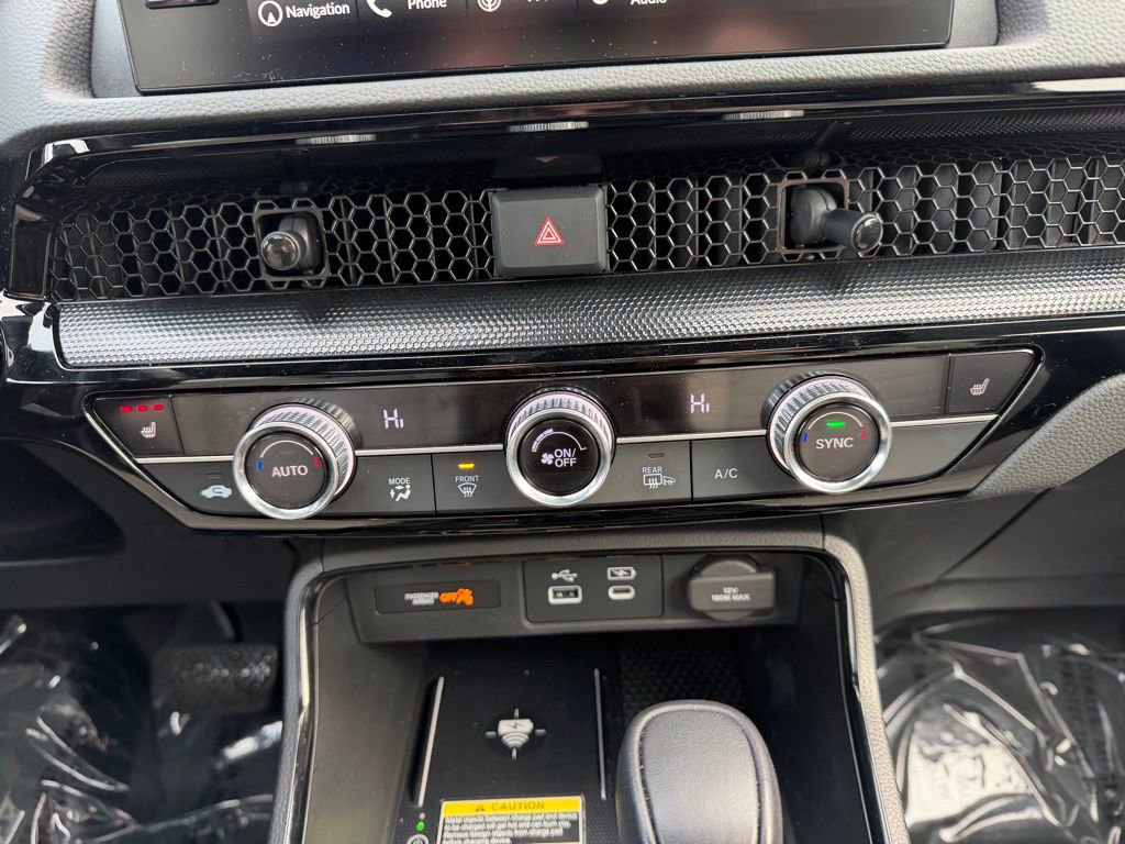 Used 2024 Honda CR-V Sport Touring image 9