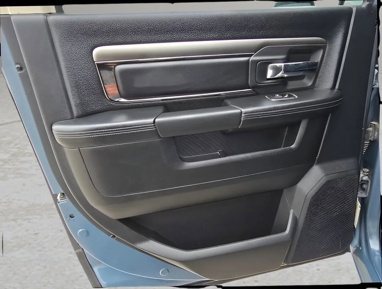 Used 2015 RAM 1500 Sport w/ Ceramic Blue Sport Package AWD/4WD image 12
