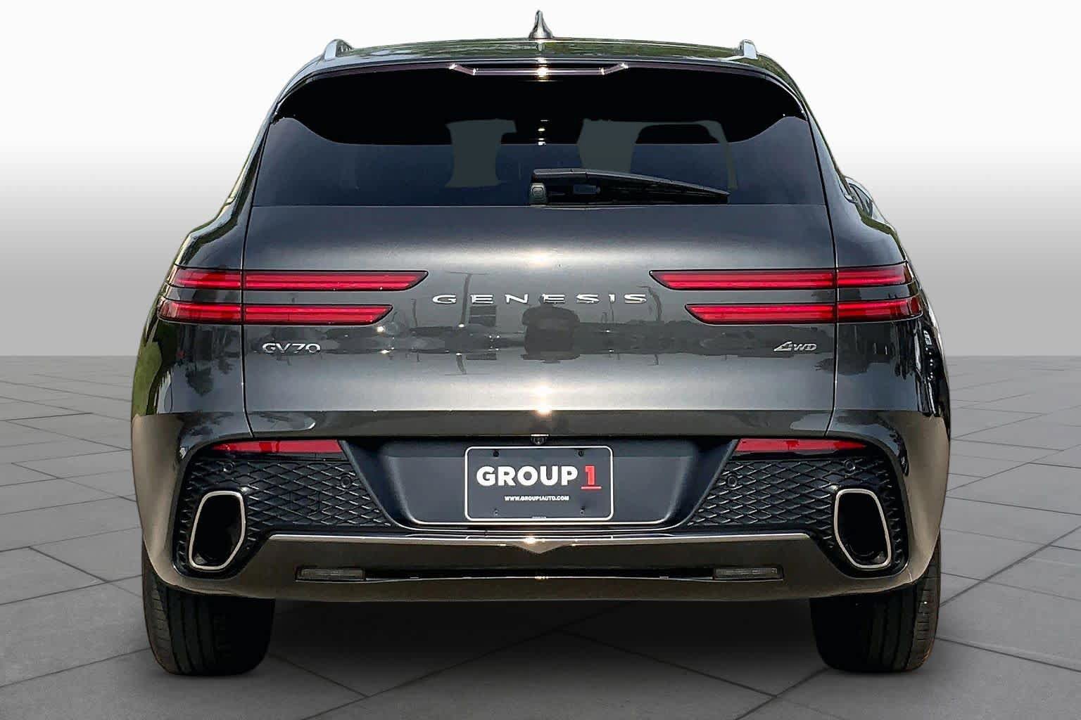 Used 2025 Genesis GV70 2.5T AWD/4WD image 5