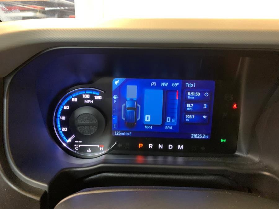 Used 2021 Ford Bronco Badlands image 10