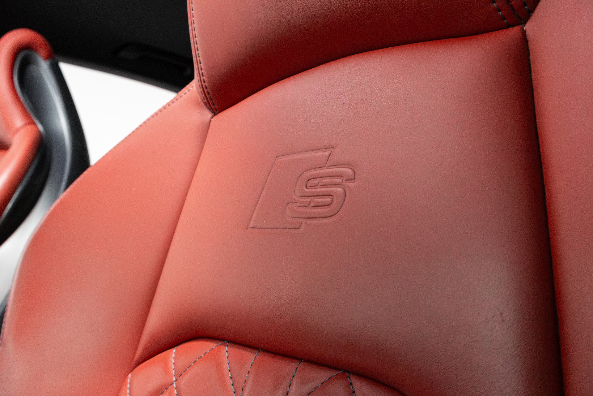 Used 2018 Audi S4 Premium Plus w/ Navigation Package image 6