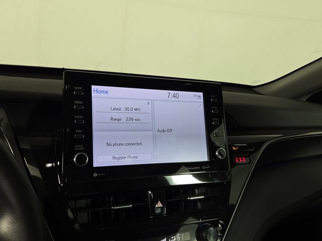 Used 2023 Toyota Camry XLE image 17